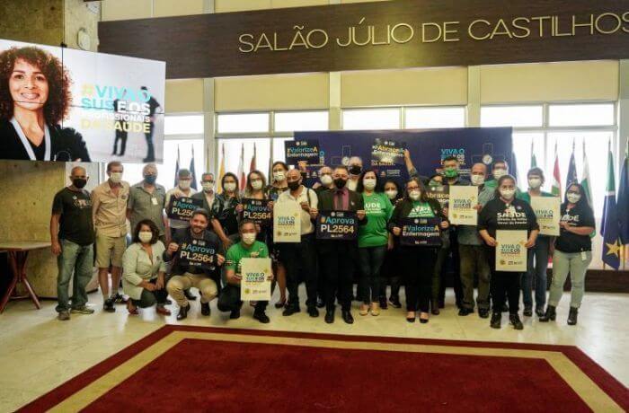 Ato em defesa da Enfermagem e do SUS marca Dia Mundial da Saúde