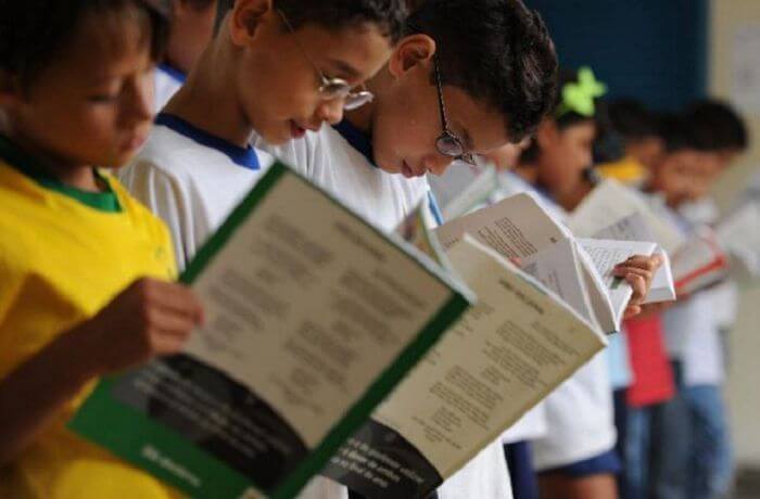 Cortes de Bolsonaro na educação deixam MEC em estado de ‘asfixia’