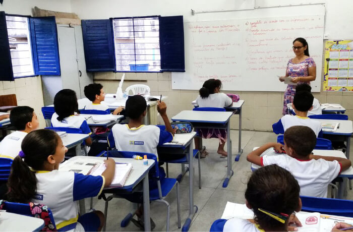 Trabalhadores da educação farão ato em frente ao MEC e à Câmara dos Deputados